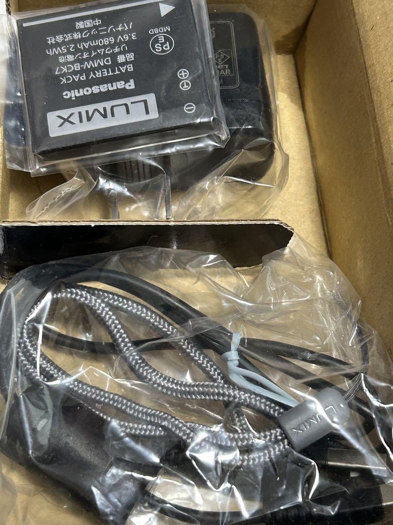 新品 パナソニック LUMIX FX DMC-FX80-W デジカメ