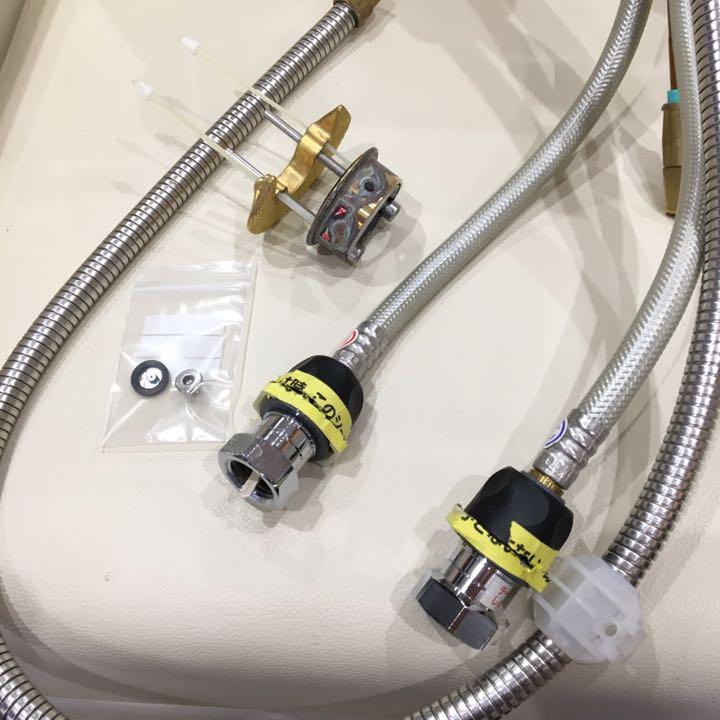 TOTO キッチン 混合水栓 ハンドシャワー TKHG32PBE 台付き