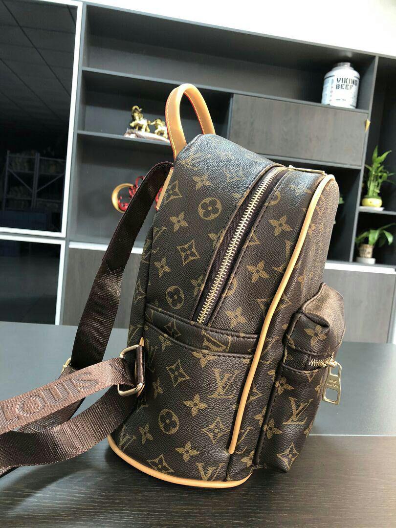今月限定 LOUIS VUITTONヴィトンのランドセル 4sPLk-m61552795559 定番限定品