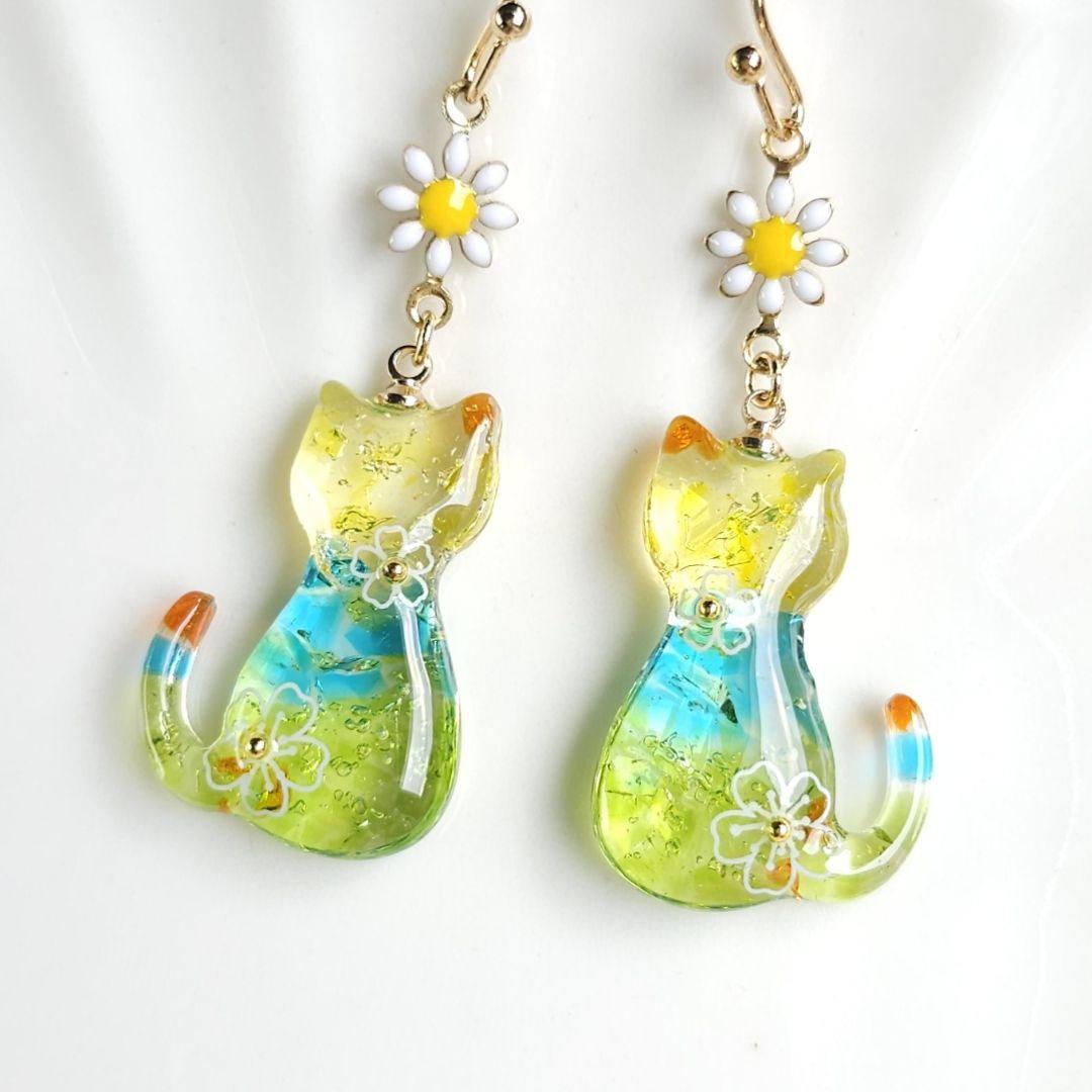 1397.天然石 琉球ガラス 朝顔 花火 じゃれ猫 レジン チャーム