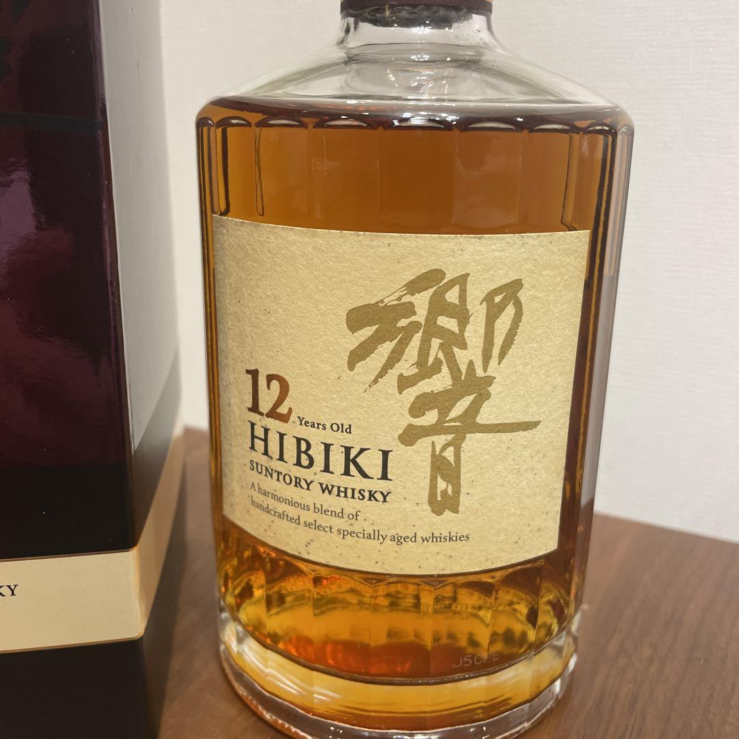 ①サントリーウイスキー　響12年　700ml 箱付き　未開封 古酒SUNTORY
