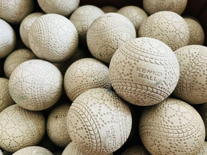 お好きな数だけどうぞ! 野球軟式ボールバッティングセンター使用球中古