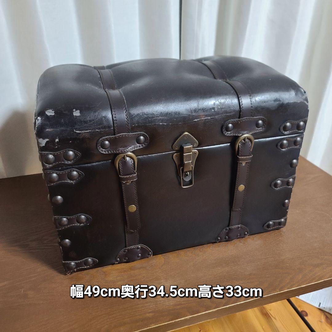 アンティーク　革宝箱　スツール　椅子　収納あり