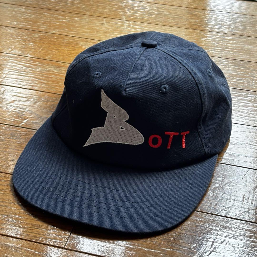 BIM BOTTコラボキャップ