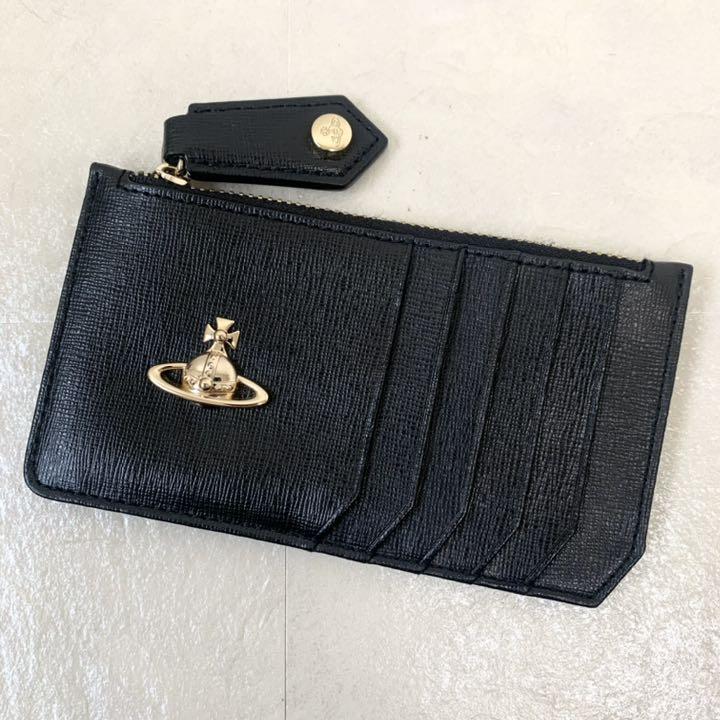 20930円 【期間限定】 定価48 400円 CHLOE クロエ Cチャーム付き カードケース 20930円 【期間限定】 定価48 400円 CHLOE クロエ Cチャーム付き カードケース