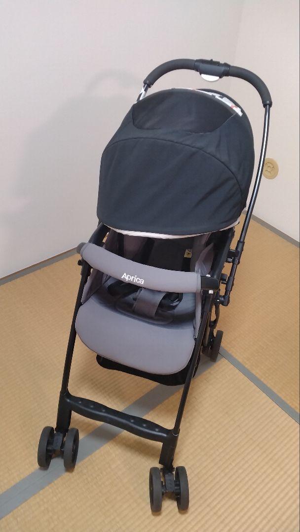送料込　アップリカ カルーンエアー AB カラフルストライプ  BK ブラック
