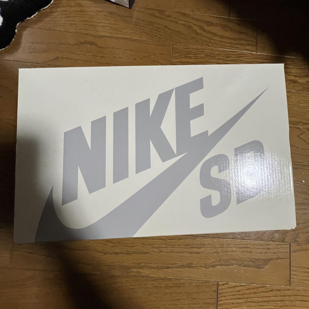 VERDY × Nike SB Dunk Low