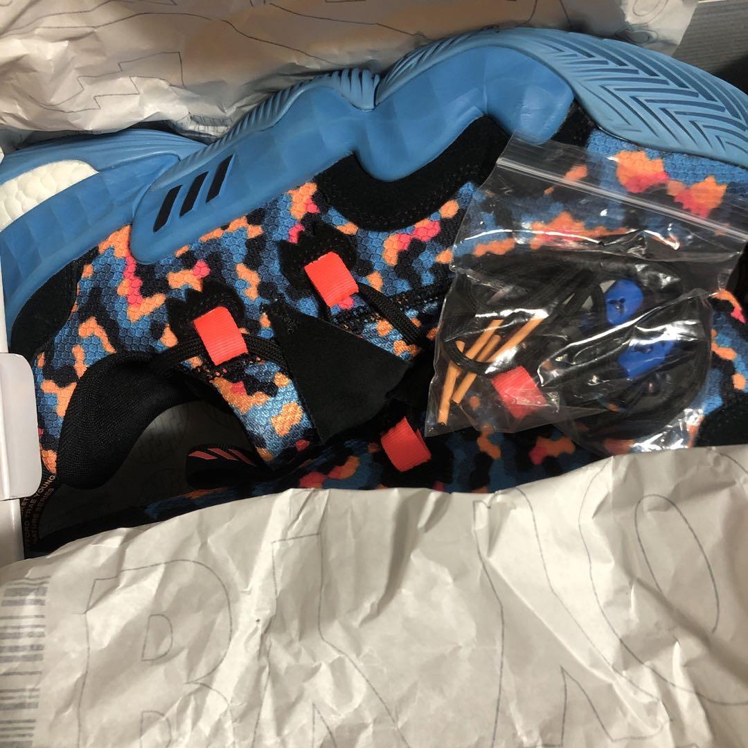 adidas トレイヤング1