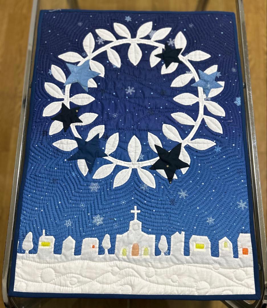 ハワイアンキルトタペストリー️かすみ草様