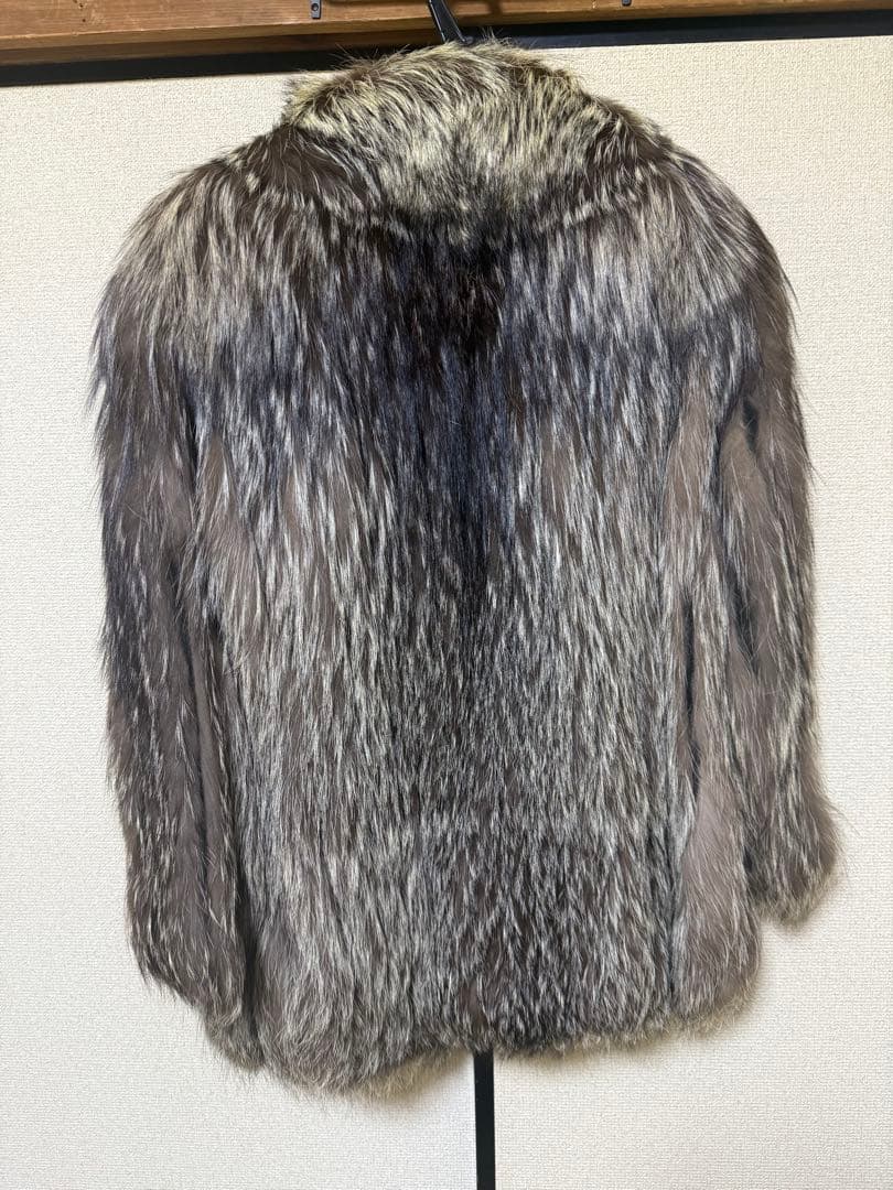フォックスファーのショートジャケット