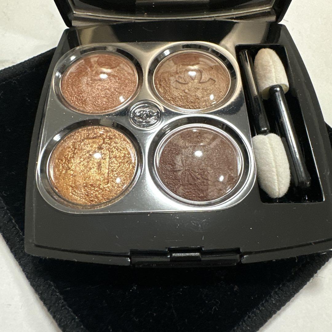 CHANEL LES 4 OMBRES 937 OMBRES 限定版 【値下げ】 CHANEL Les 4 Ombres Quadra Eyeshadow Ombres De Lune 937 New