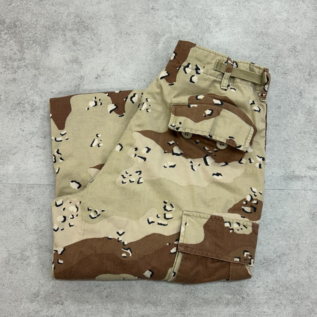 ミリタリー　デザートカモ　チョコチップ　ボトムス　カーゴパンツ　古着　ベージュ