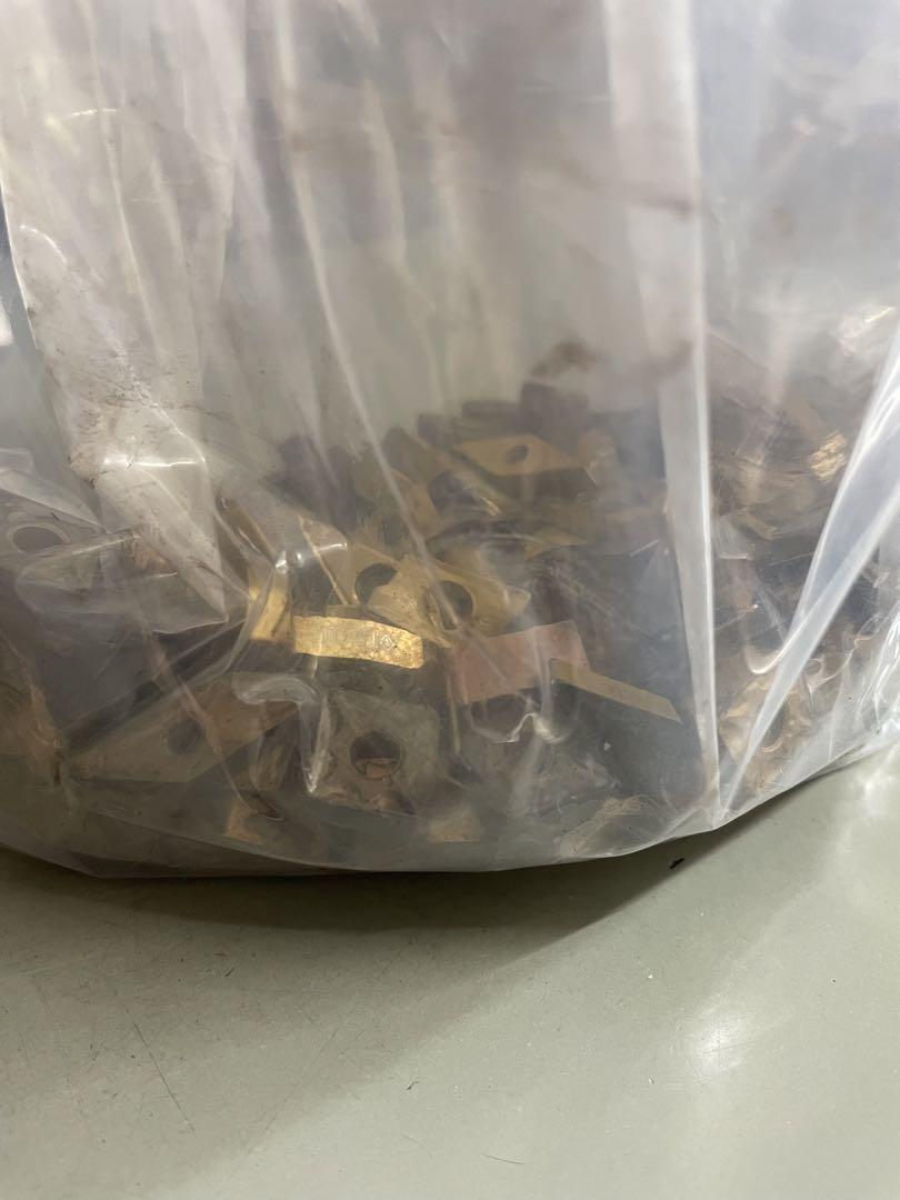 使用済み超硬チップ(約2.4kg)