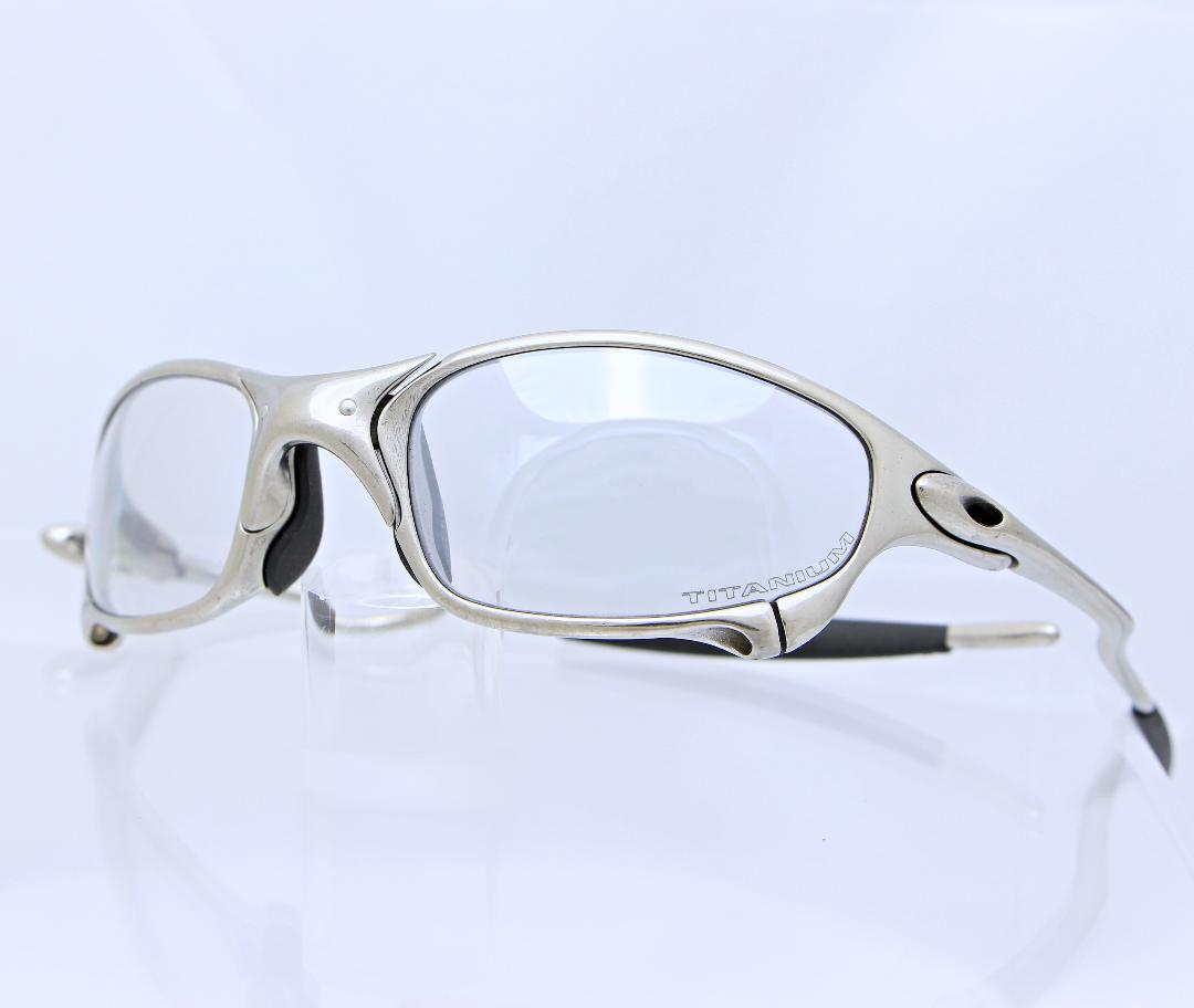 OAKLEY オークリー ジュリエット サングラス チタニウム クリア 未使用 OAKLEY オークリー ジュリエット サングラス チタニウム クリア 未使用
