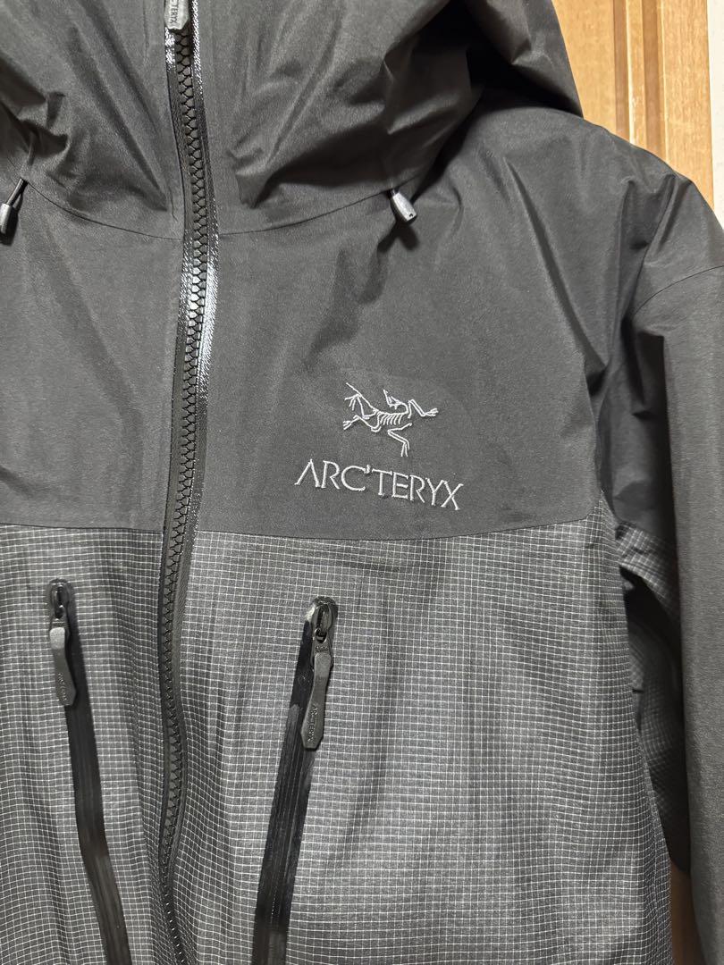 ARC'TERYX アルファ　ブラック ナイロンジャケット バードエイド有