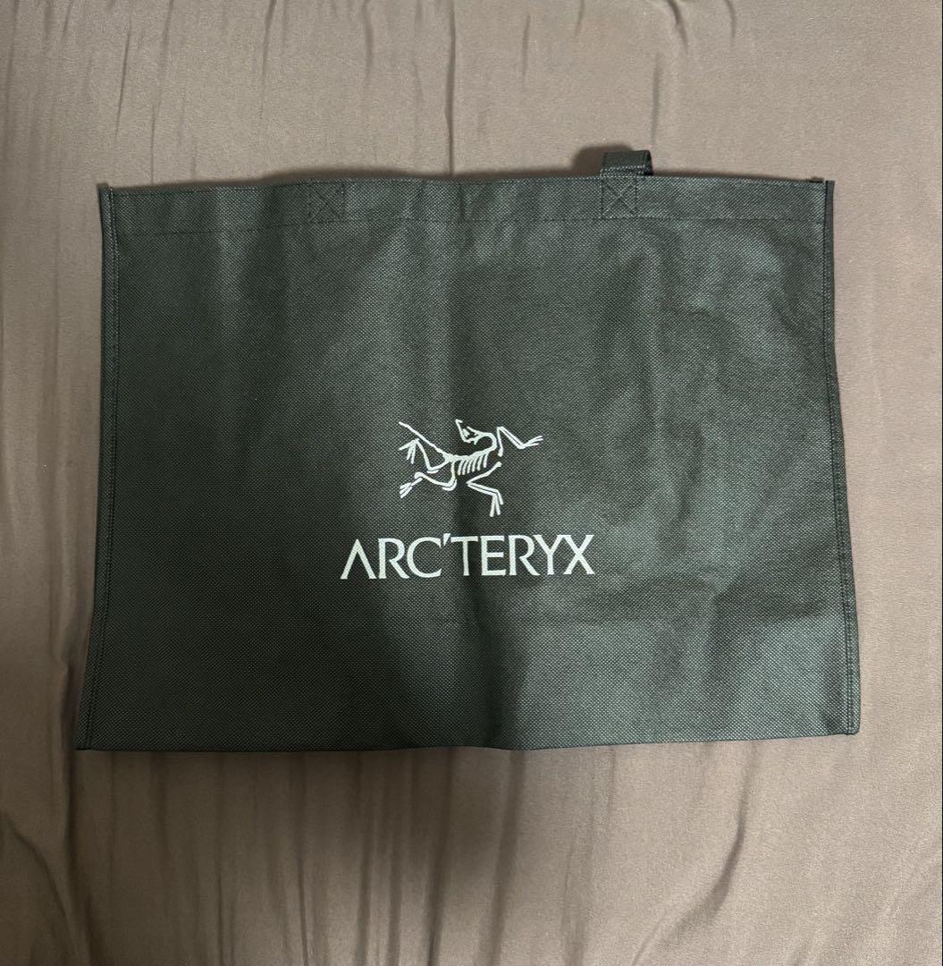 ARC'TERYX アルファ　ブラック ナイロンジャケット バードエイド有