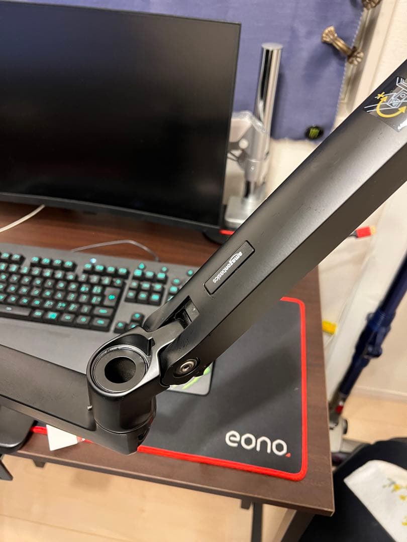 信頼 Amazonベーシック モニターアーム シングル デスクマウント PC