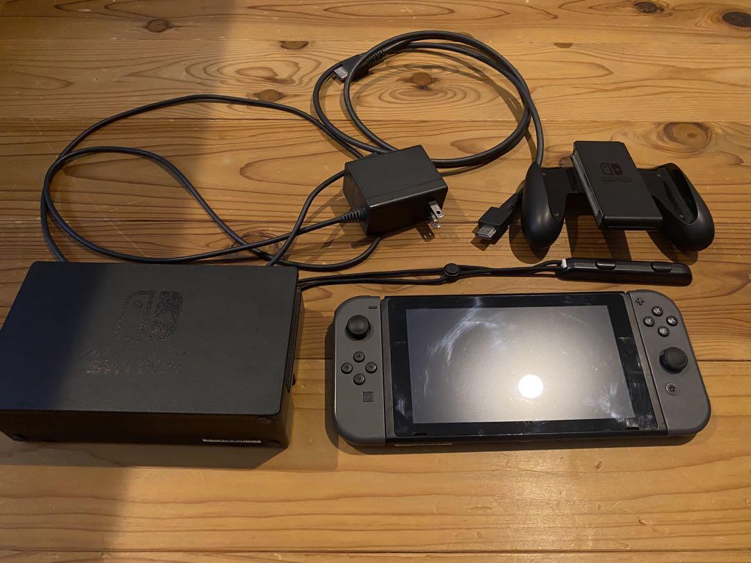 Nintendo Switch 本体 + 付属品