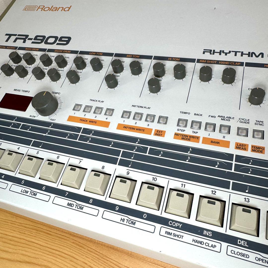 美品 Roland TR-909 後期型 国内版 ドラムマシン 動作動画有り