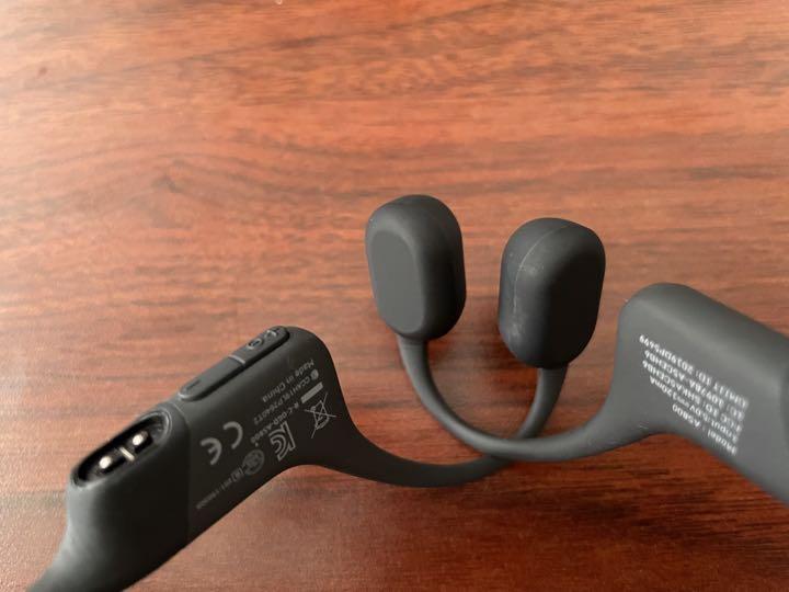ヘッドホン AFTERSHOKZ AEROPEX COSMIC BLACK AFTERSHOKZ Aeropex Cosmic Black 国内正規 美品