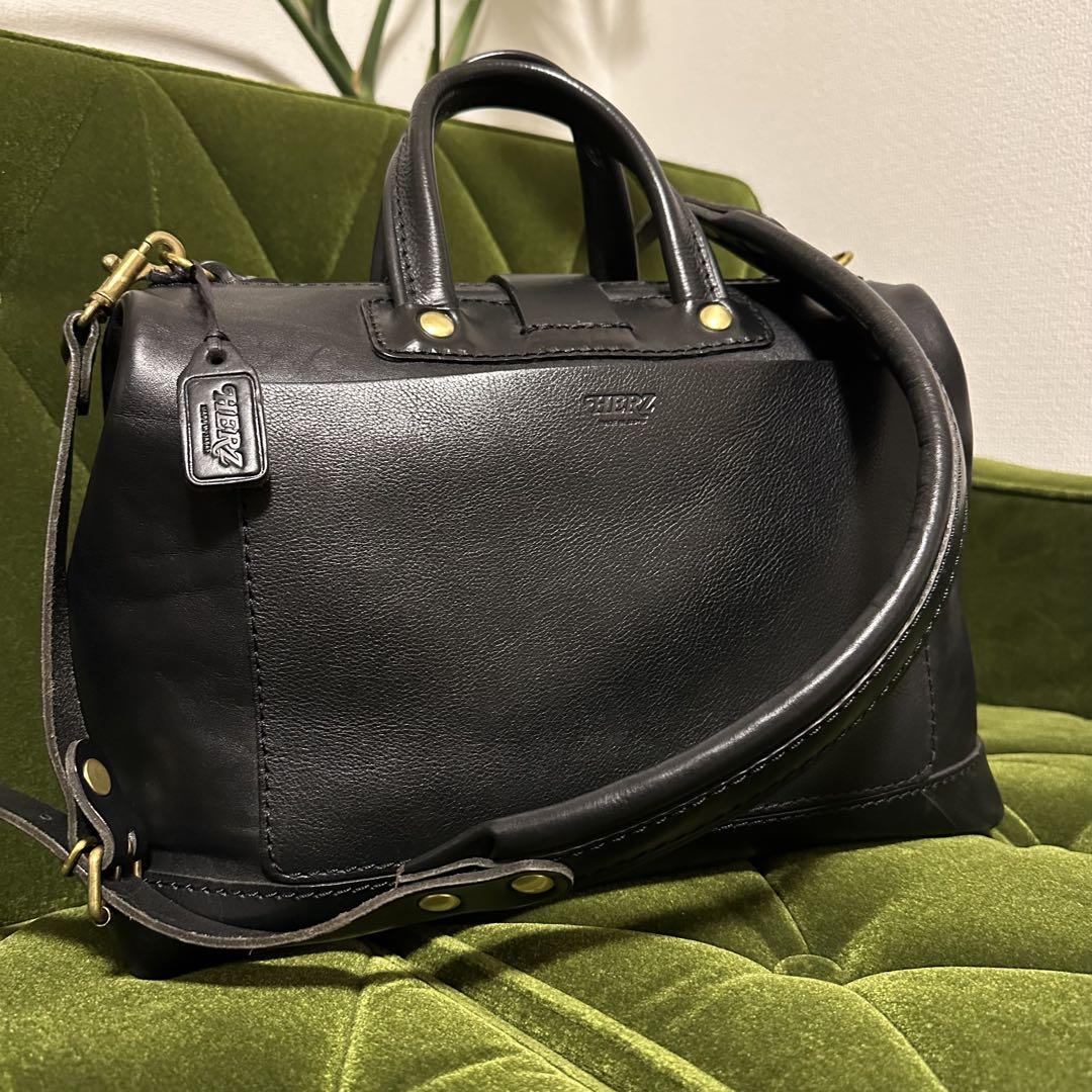 まるぅー　HERZ レザー　ボストンバッグ　ショルダー　2way ブラック