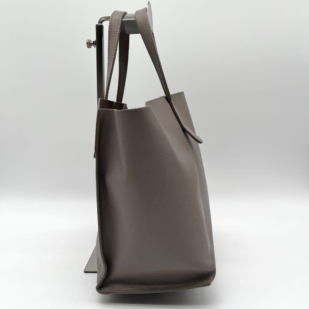 FURLA フルラ ハンド トートバック サリー Fチャーム レザー