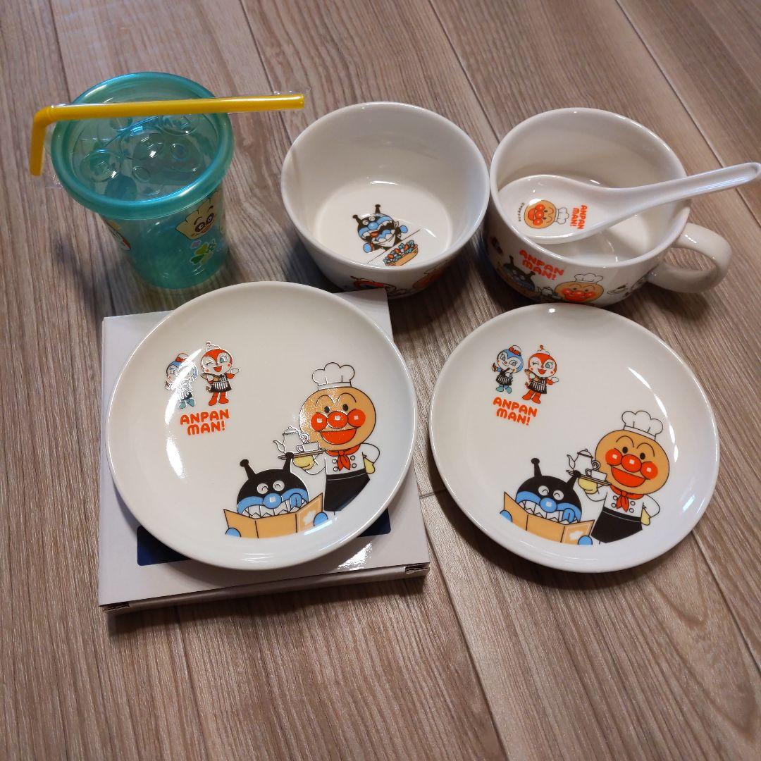 アンパンマンすかいらーく食器