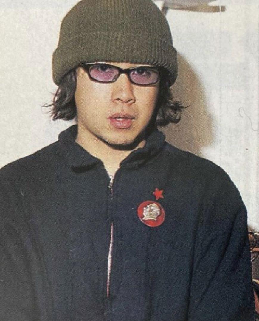 チュモン 　UNDERCOVER アンダーカバー 星ピンバッジ JONIO