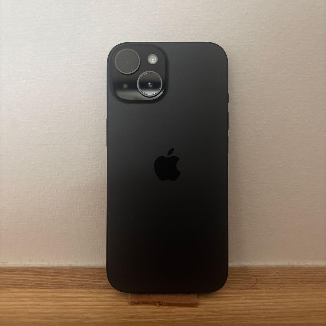 【超美品】iPhone15 ブラック　128GB Amazon.com: Apple iPhone 15 / 128GB / Black (SIM Free