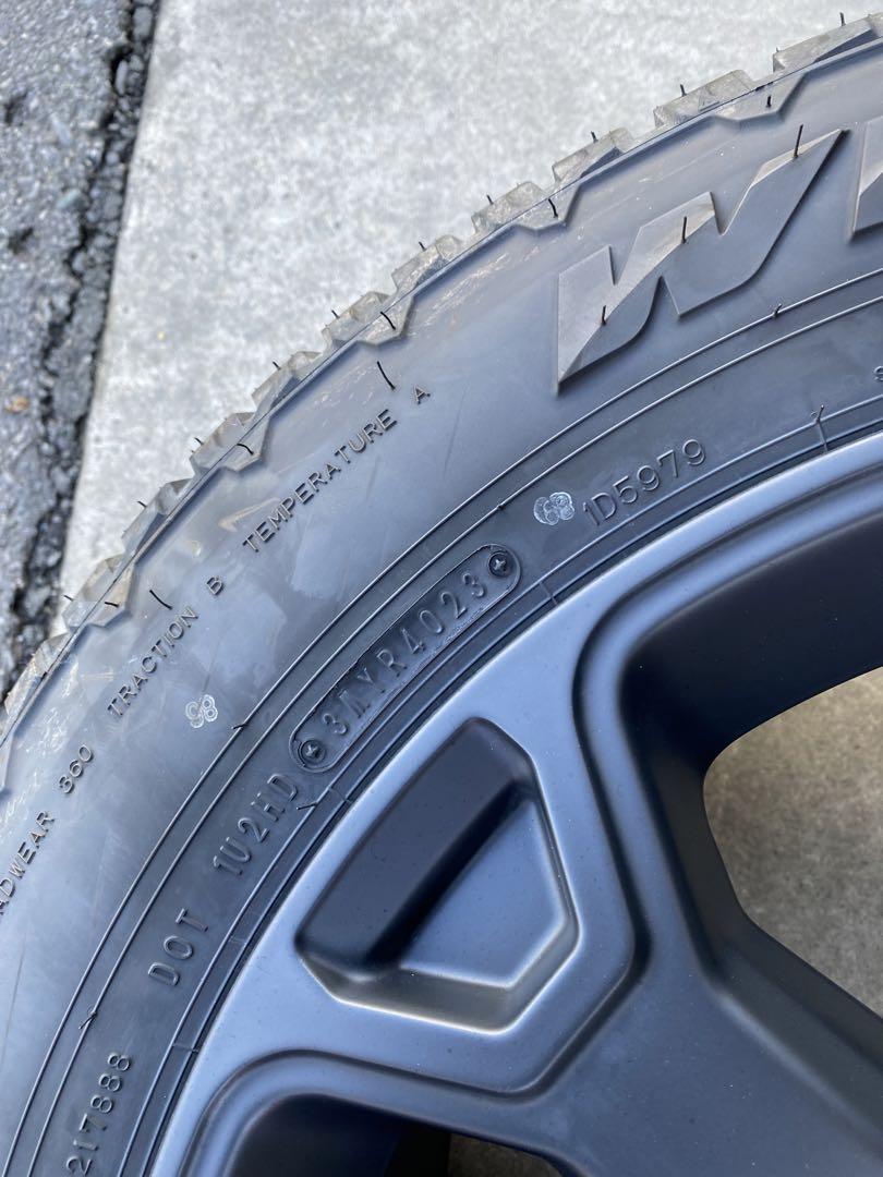 RAV4オフロードパッケージ 純正タイヤ2本 225/60R18 100H