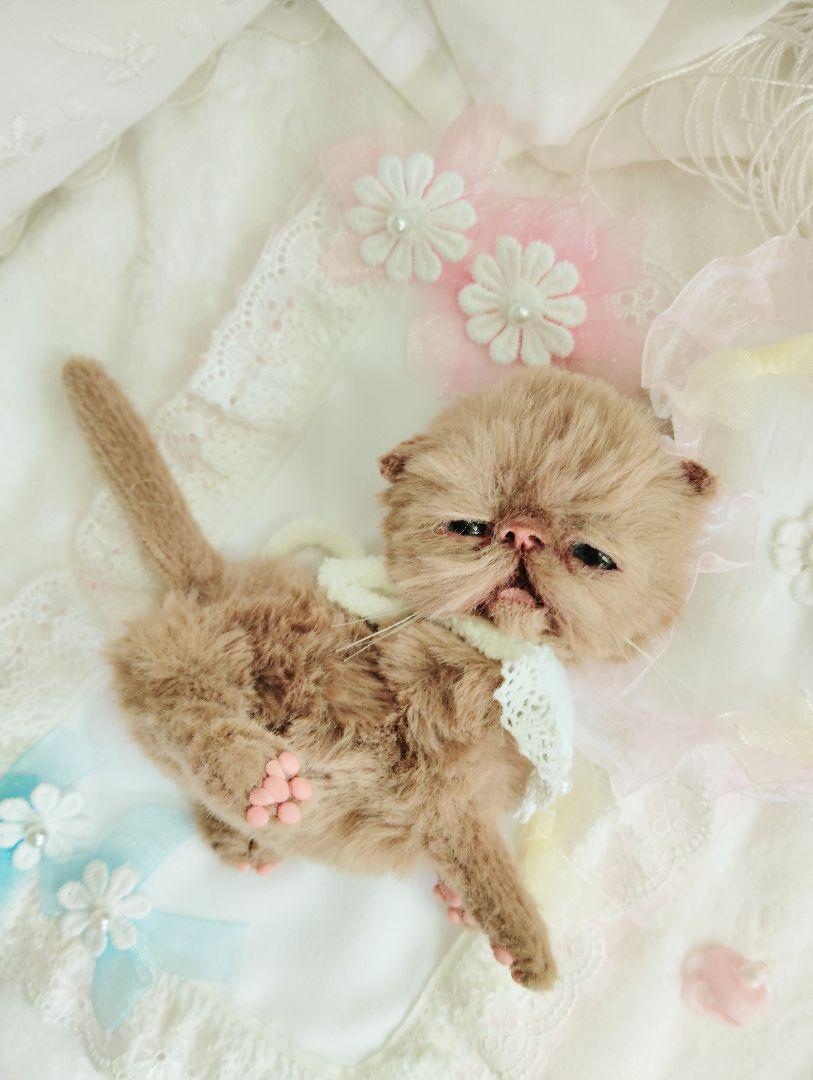 おしゃぶり♡おねむ子猫ちゃん♡ベビー♡アートドール♡ぬいぐるみ♡スタイ♡ 生後10日♡茶子猫ちゃん♡お世話セット♡アートドール