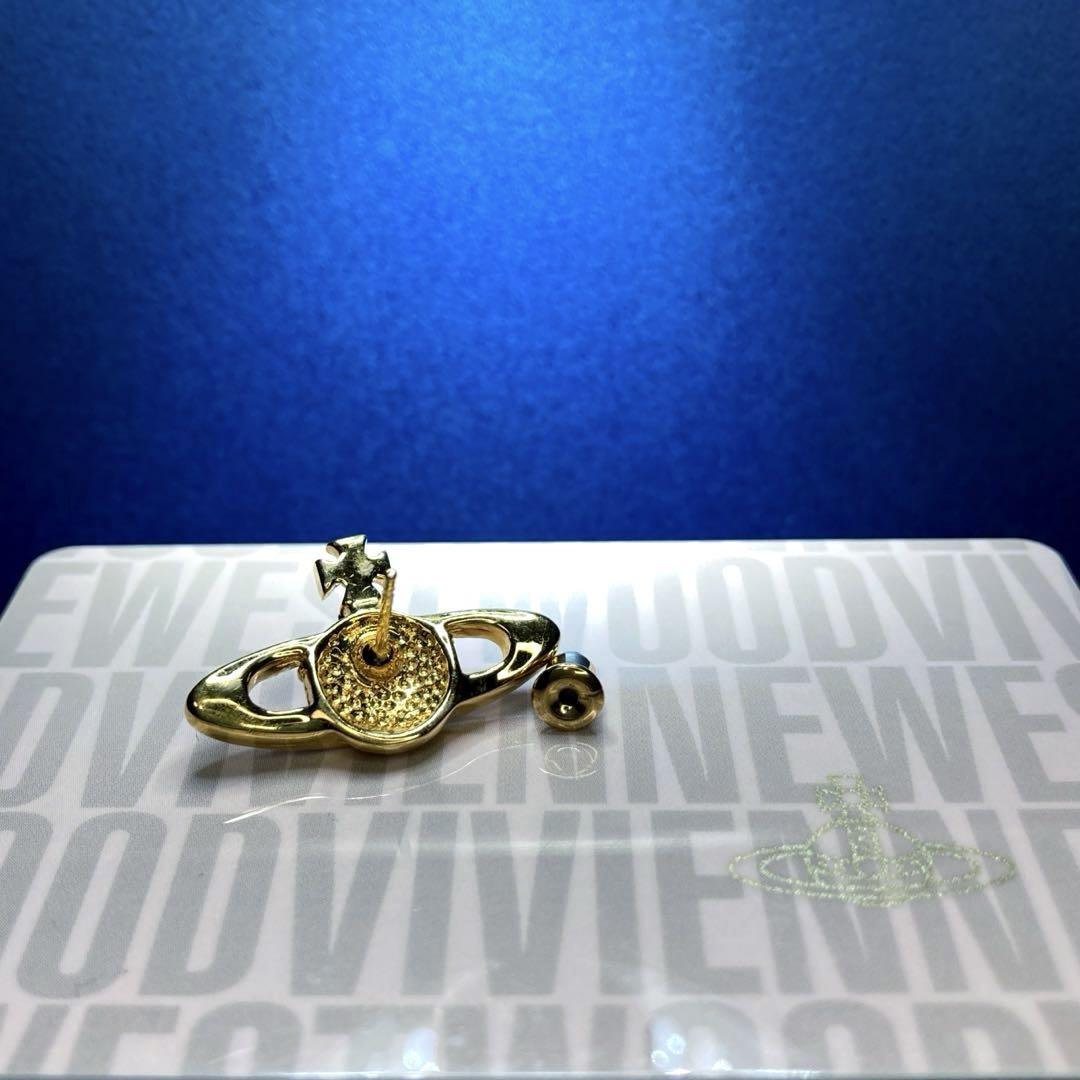 Vivienne Westwood ミニバスレリーフ　ピアス
