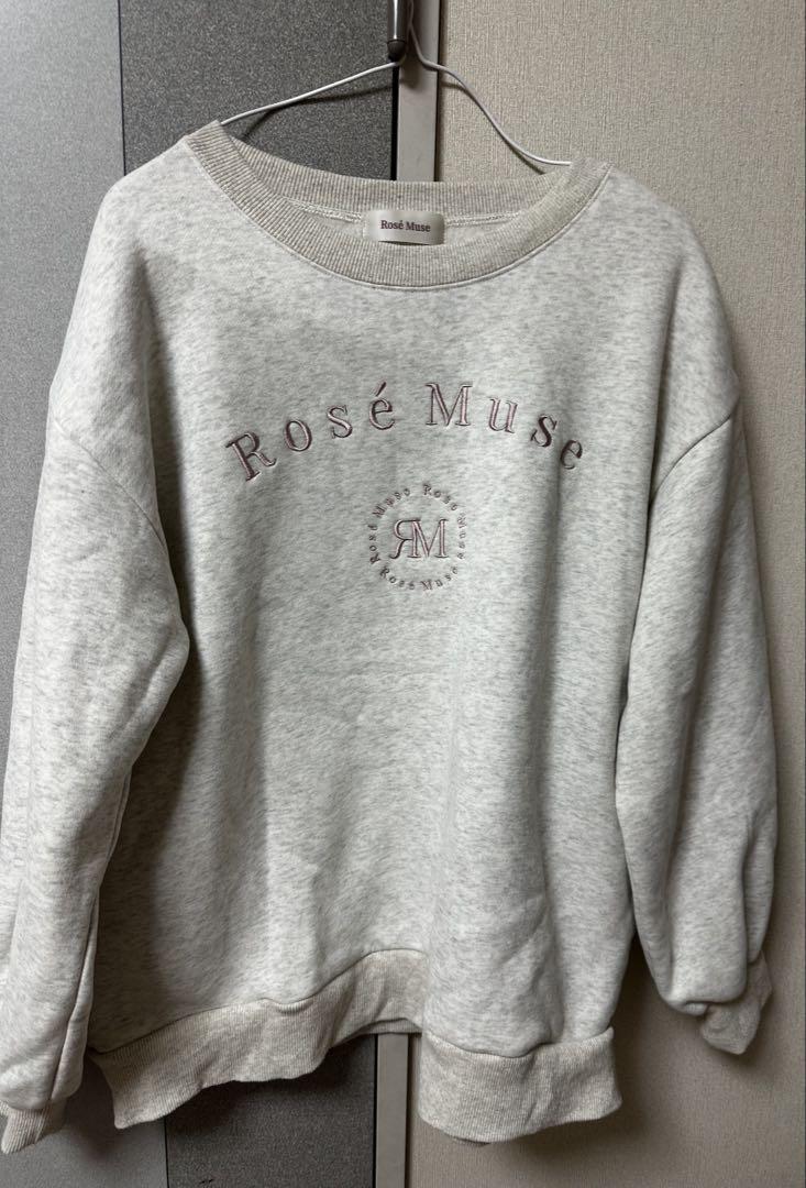 Rosé Muse ロゼミューズ スウェット トレーナー Rosé Muse / ロゼミューズ | ____. 𝑅𝑜𝑠𝑒́𝑀𝑢𝑠𝑒