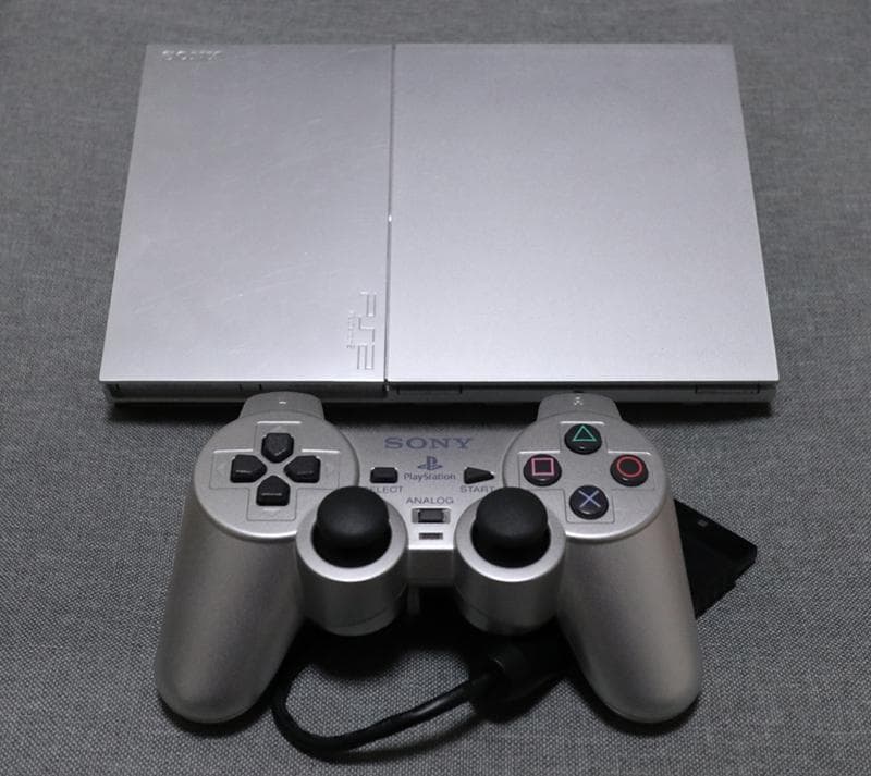 シルバー SCPH-90000