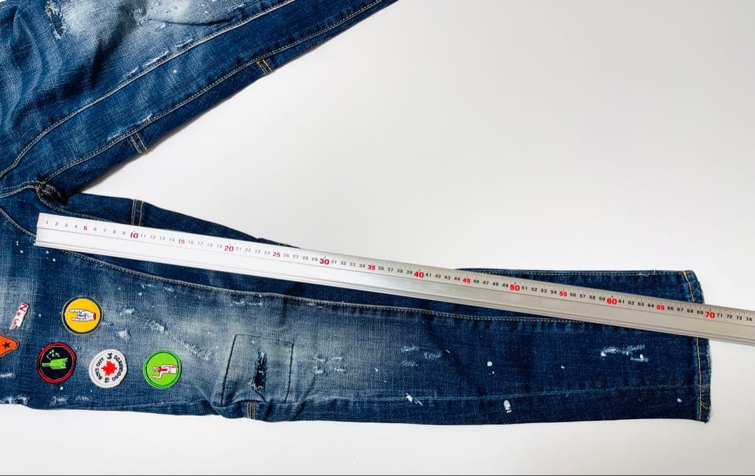 ワッペンDSQUARED2★44ディースクエアードスキニーデニム・ジーンズ ワッペンDSQUARED2★44ディースクエアードスキニーデニム・ジーンズ