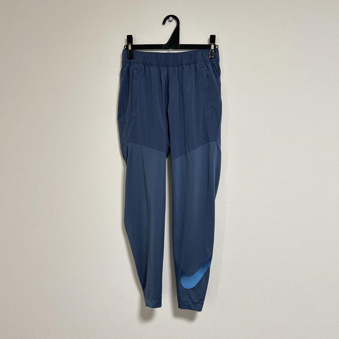 【新品】ナイキ　レディースランニングウェア