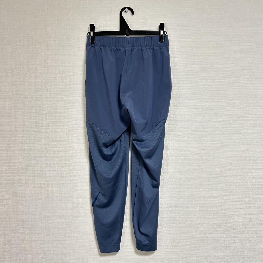 【新品】ナイキ　レディースランニングウェア