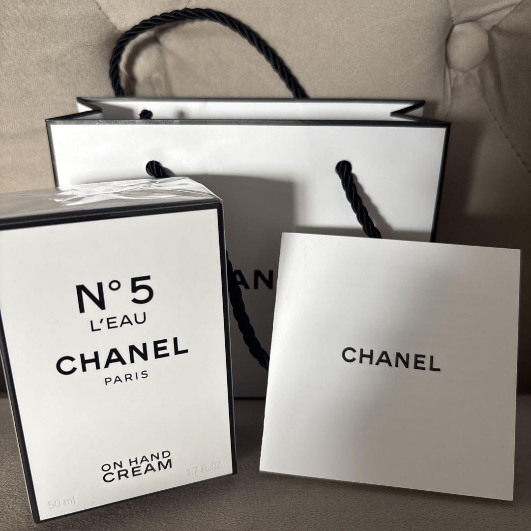 CHANEL N°5 L'EAU ハンドクリーム 50ml ショッパー付き