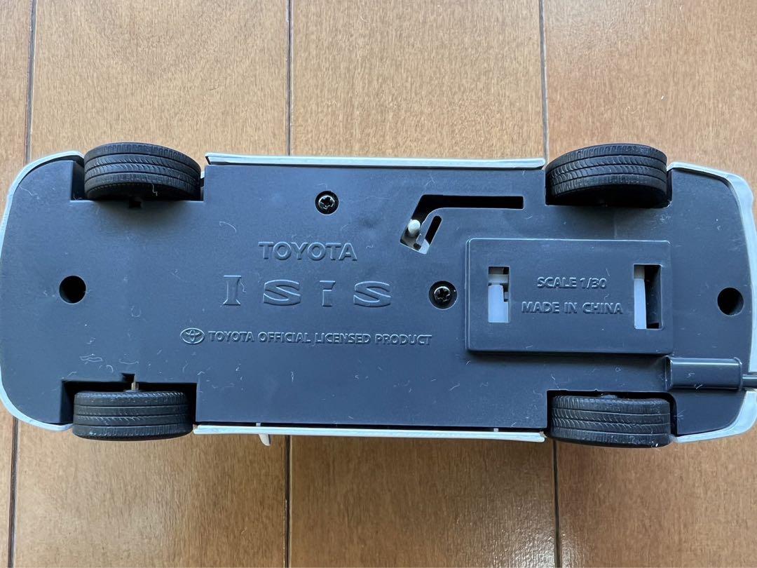 トヨタアイシス1/30プルバックミニカー ホワイトマイカ - おもちゃ