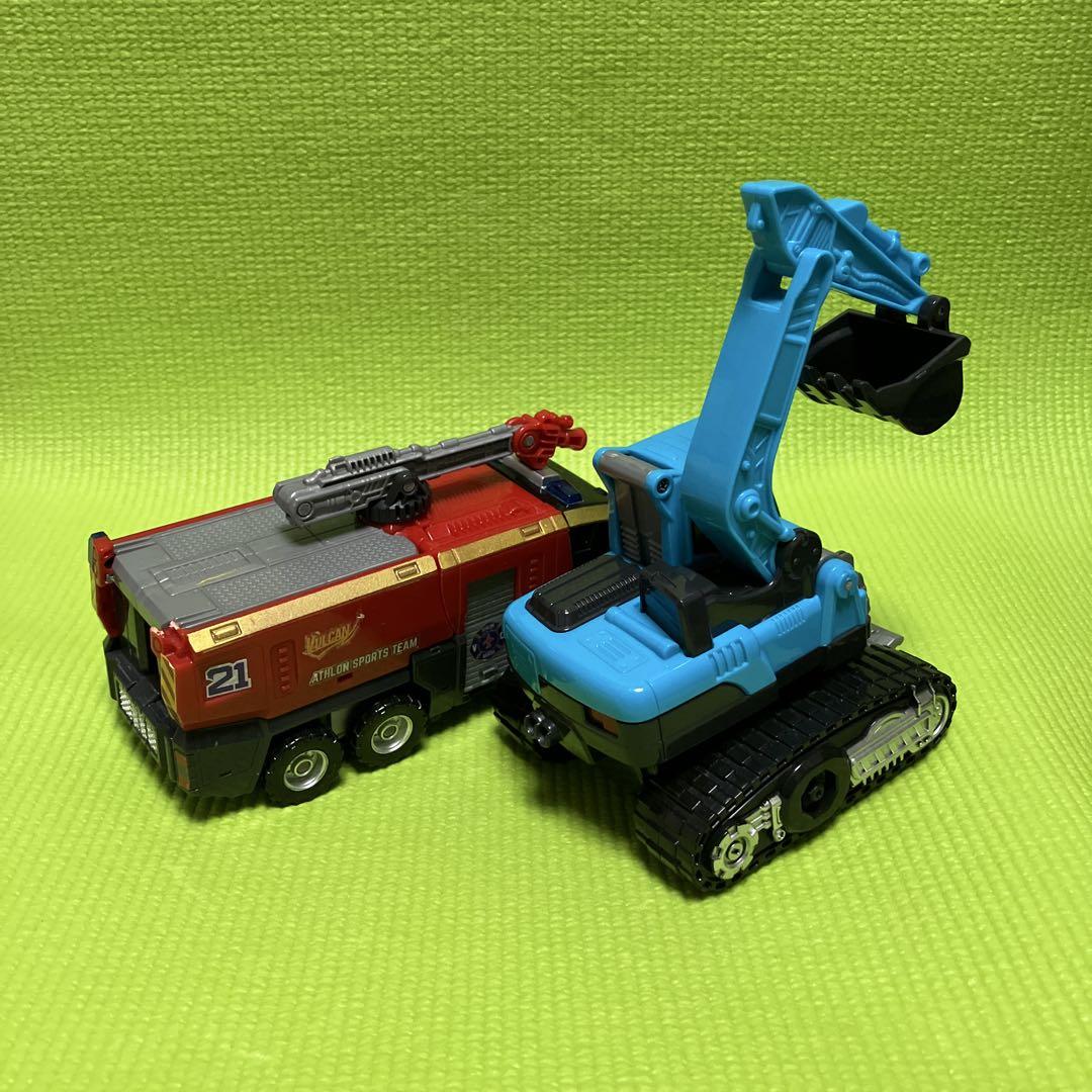 マグマ6 トボットV メタルカードボット ハローカーボット