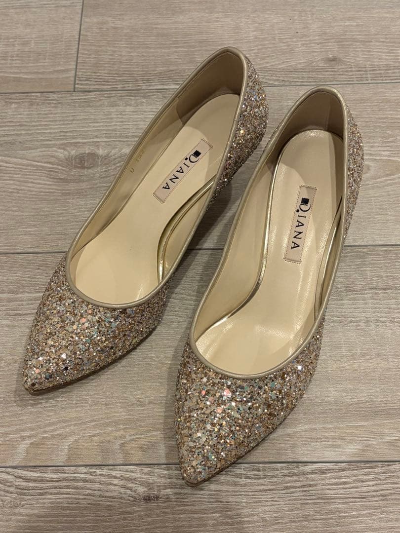 銀座ダイアナ グリッターパンプスU15204 - メルカリ