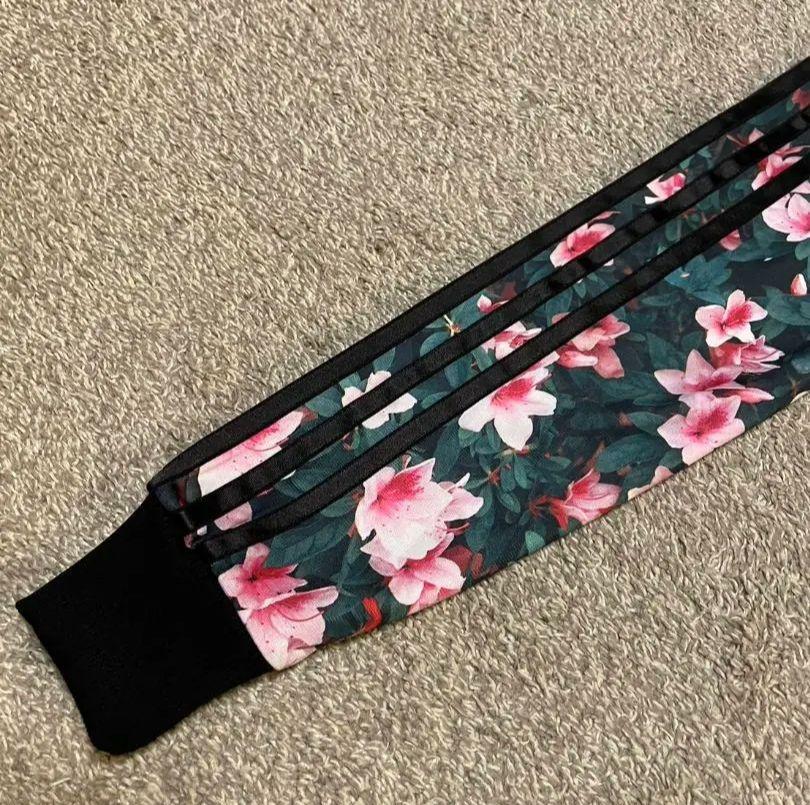 【新品未使用】adidas　アディダス　花柄　トラックジャケット　ジャージ　L
