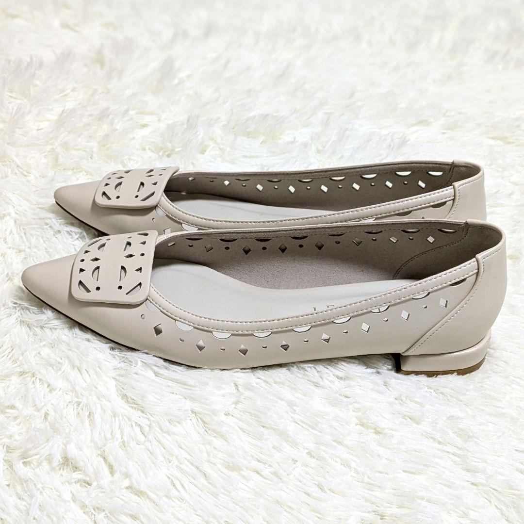 美品 LE TALON ポインテッド カットワークオーナメントフラット 23.5