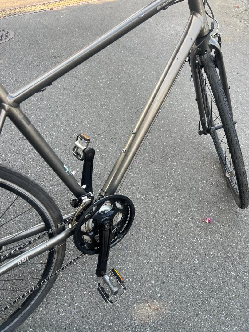 クロスバイクやや傷や汚れあり