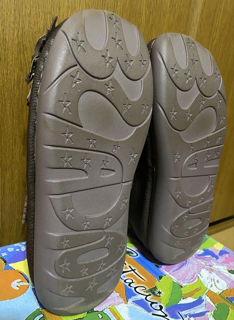 美品　Estacion エスタシオン　本革　立体お花モチーフ　パンプス