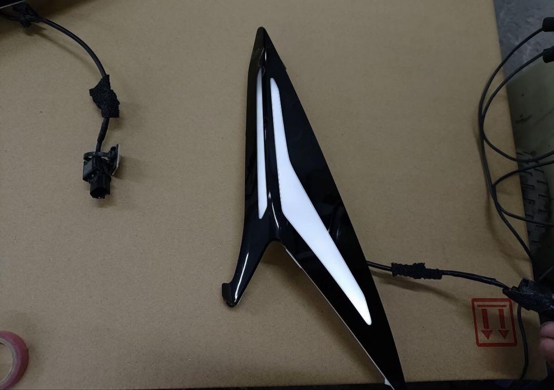 【新発売】今週の市販 点灯確認済み プリウス60 左右セット デイライト モデリスタ パーツ