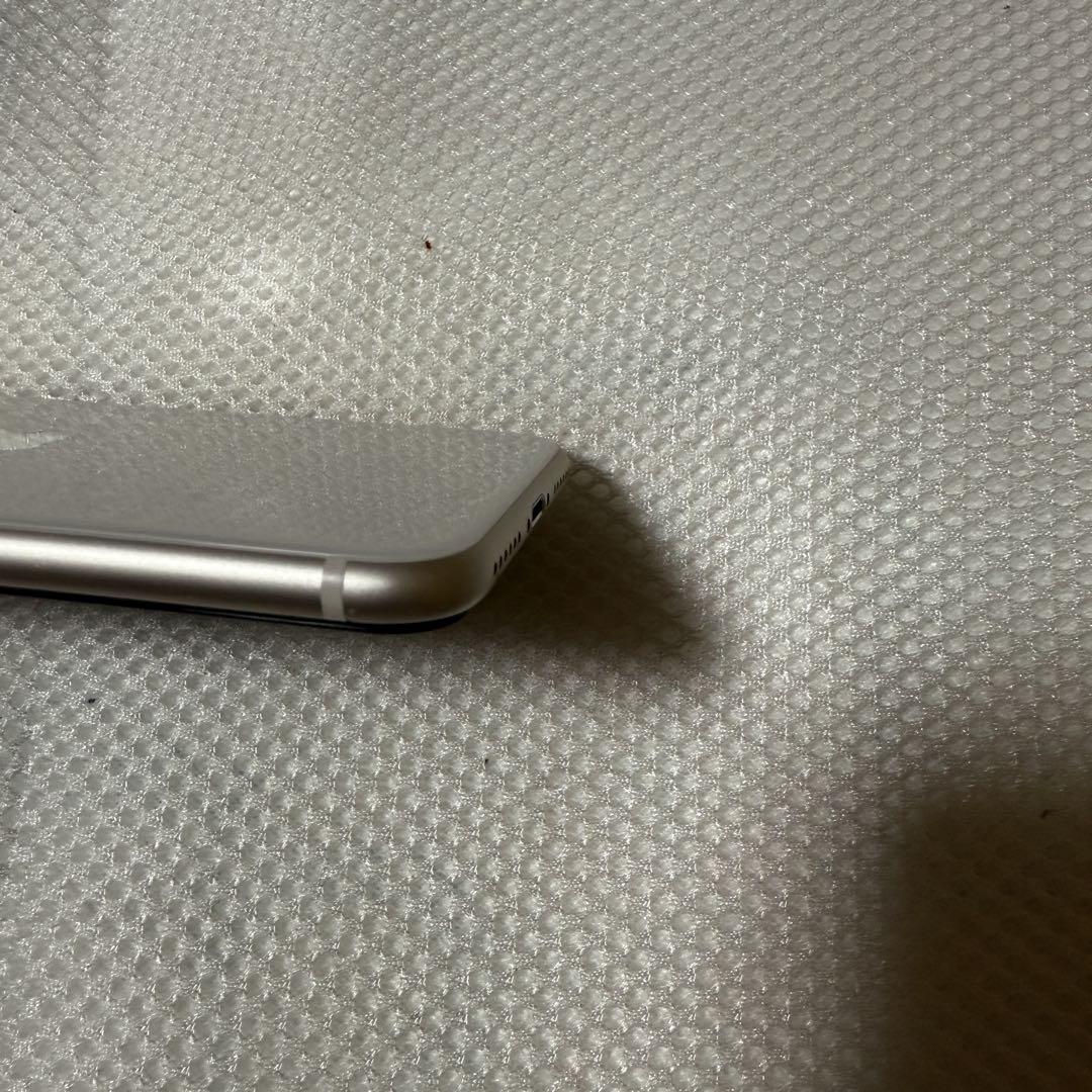 ⭐︎SIMフリー iPhoneSE 第3世代 64GB スターライト 89%