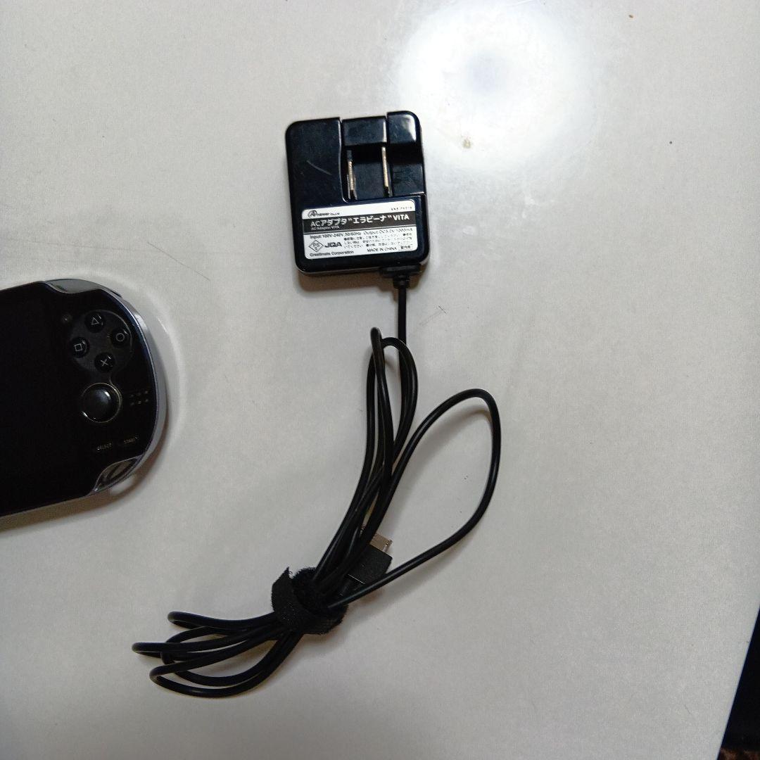 PS Vita本体とソフト１本