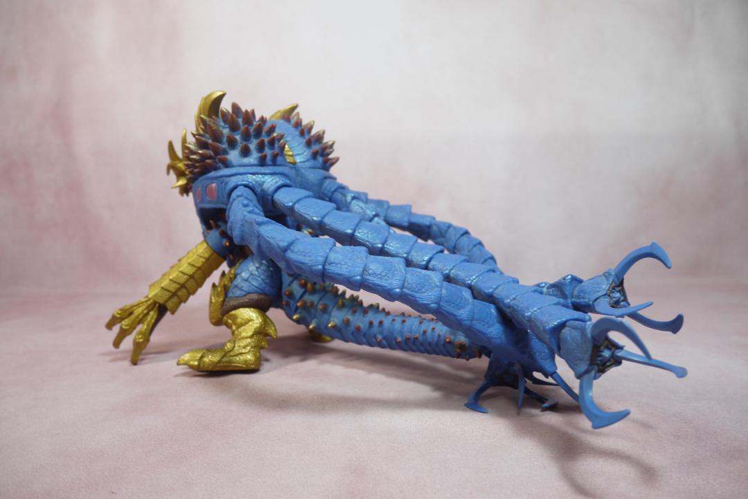ウルトラ怪獣　Uキラーザウルス　ソフビ Amazon.co.jp: 〈〉ウルトラ怪獣シリーズ2006 究極超獣 Uキラー
