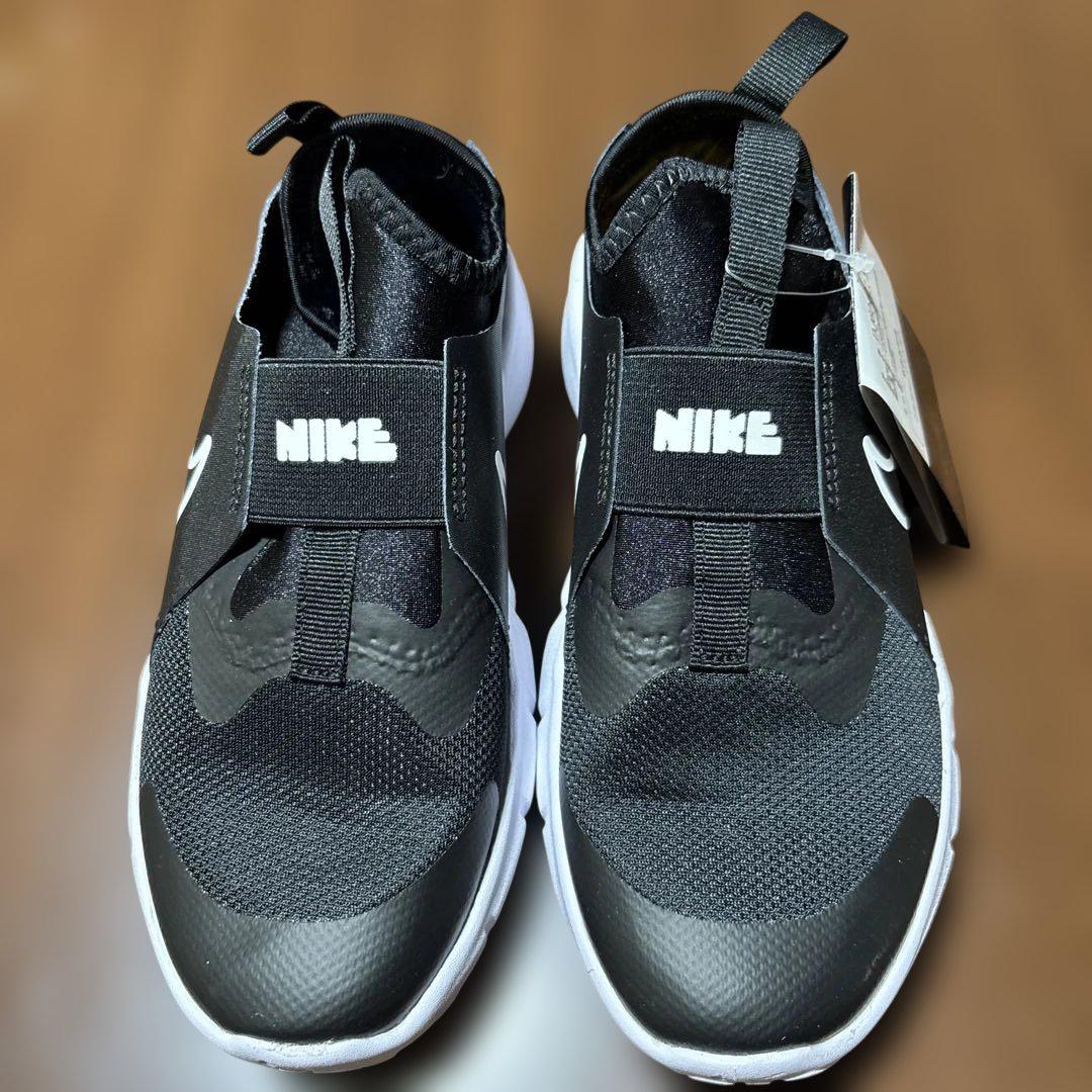 Nike ブラック スリッポン スニーカー　22センチ